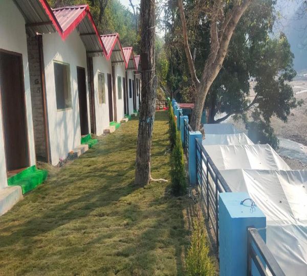 Riverside Ac Cottage and Camp in Rishikesh